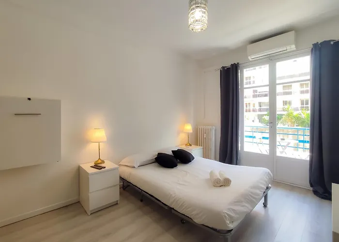 Stella Monte 2 A/c Wifi 2 Pers Nice